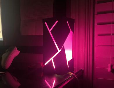 Cracked Obelisk Lamp
