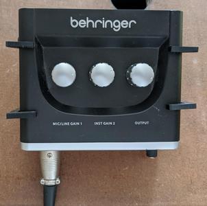Behringer U-PHORIA UM2 Mount
