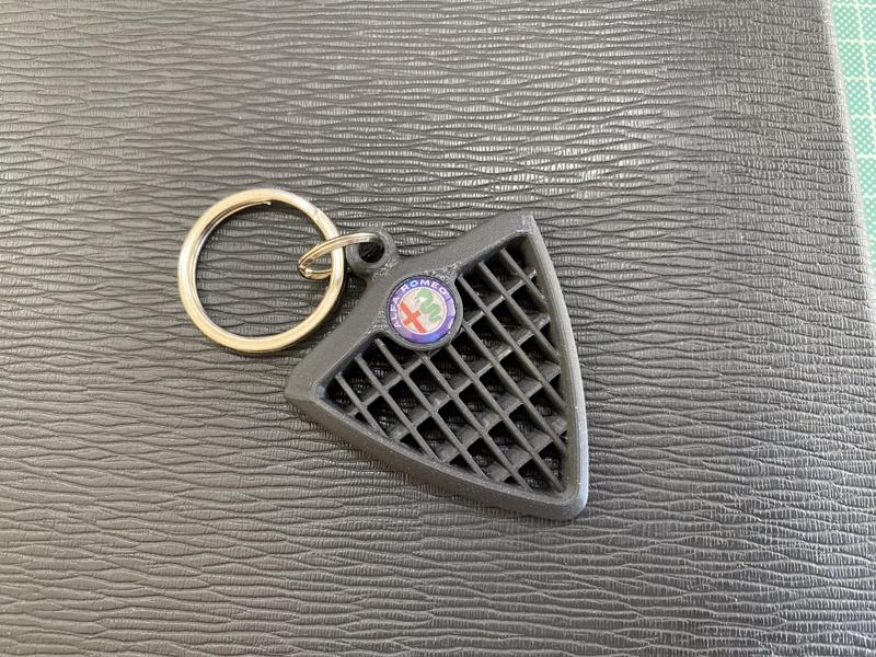 Alfa Romeo 156 Front Grill Keychain