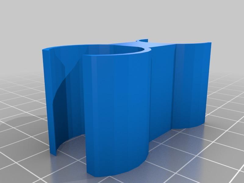 Quickie broom and dustpan clip