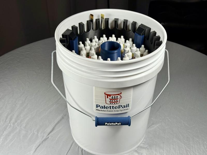 PalettePail Accessory Pack – Logo Placard, Handle Grip & Brush Caddy