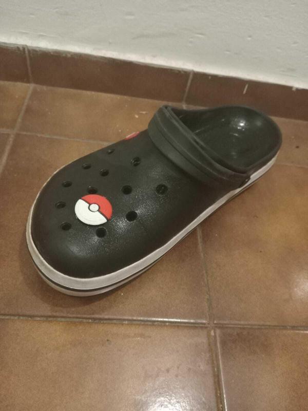 pin crocs pokemon