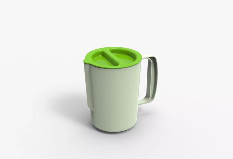 Plastic mug