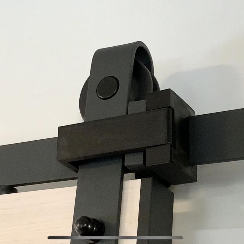 Barn door latch lock