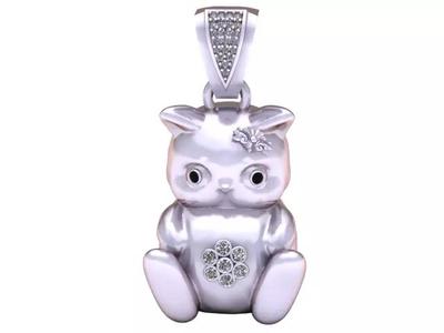 BABY BEAR PENDANT