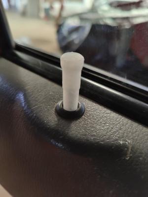 M4 AUTO LOCK BUTTON