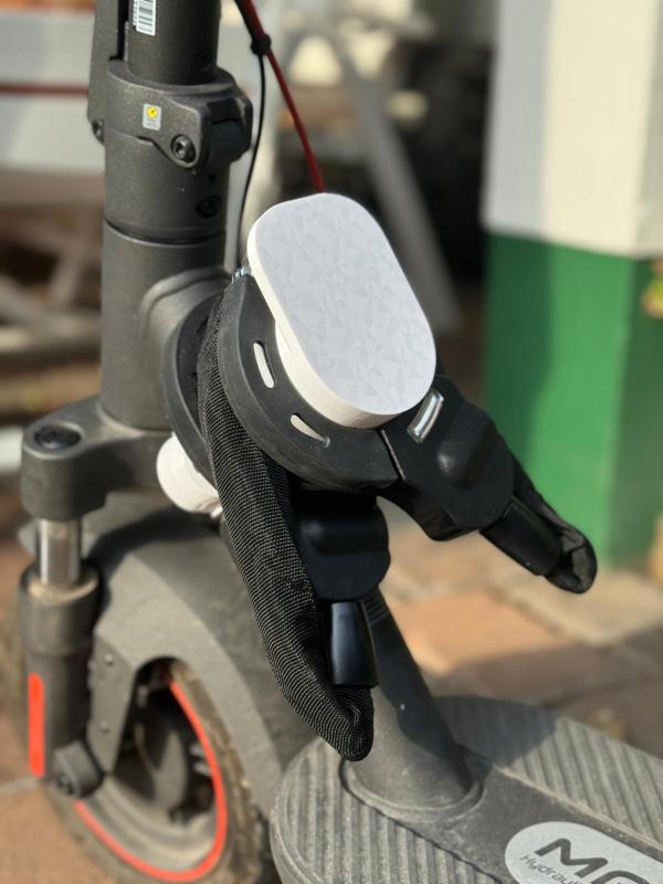 E-Scooter Handcuff Lock Holder – Stem Mount (50mm)