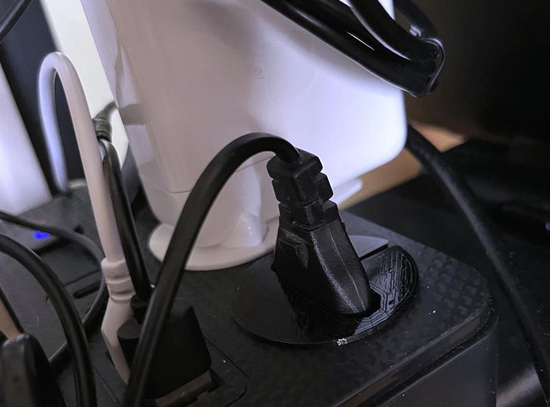 Europlug to Schuko stabilizer  / adapter