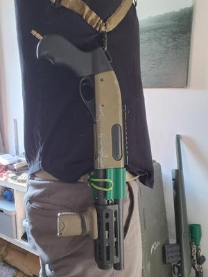 Breaching Shotgun Holster / Retention system