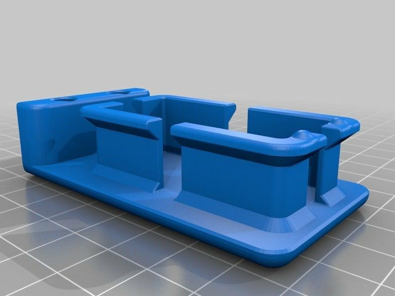 Earbud holder core