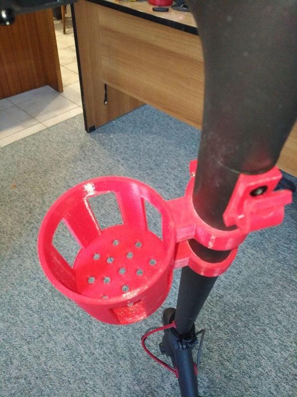 Cup holder