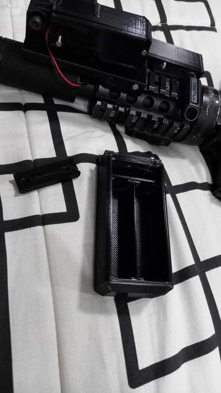 Fore Grip Power Bank 18650 Picatinny Tactical