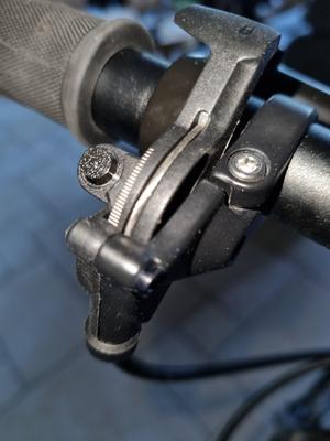Rock shox replacement button