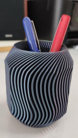 Decagonal and rounded Pencil Vase Holder