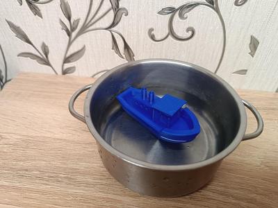 Bath Ship - he can sink!