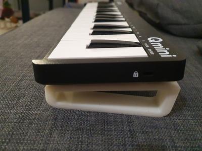  Alesis Q mini stand