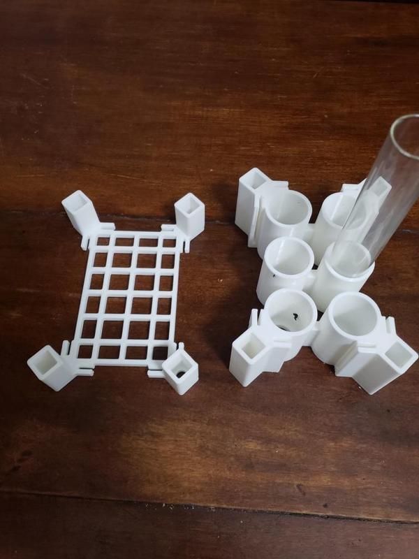 Germinador con altura