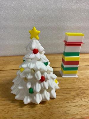 Vintage Style Christmas Tree Plus Balls