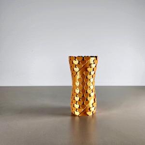 Curvy Hearts Vase 