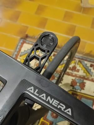 Alanera Garmin Computer Mount