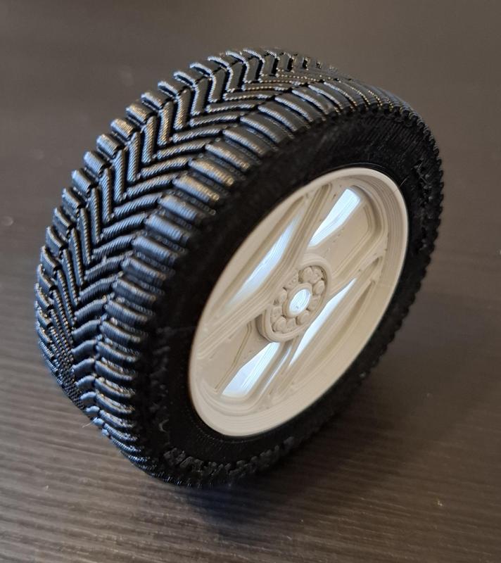 RC Car winter tire + wheel  235/55 R19, Michelin Alpin 6 tread profile at 1/12