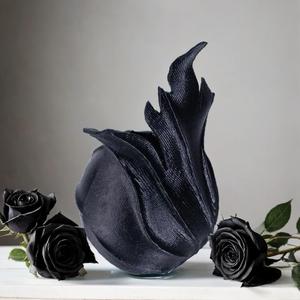 Ember Vase for Minimalist and Striking Home Decor