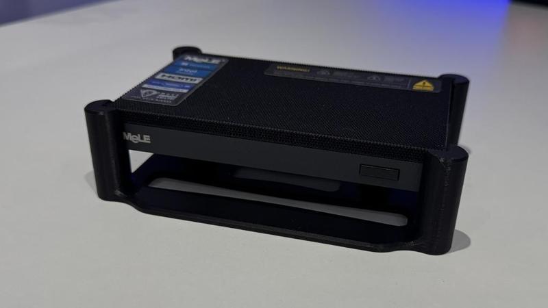 MELE Quieter 4C Mini PC Magnetic Support