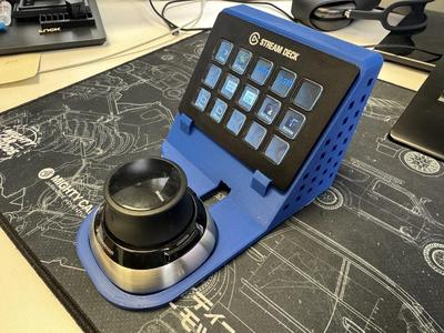 Stream Deck and Spacemouse holder