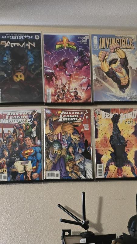 Comic Book Wall Mount