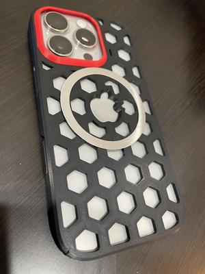 Iphone 16 Pro Magsafe-compatible case