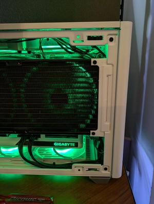 NR200 Right Side Rad Mount