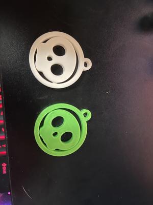 Skull Spinner Keychain