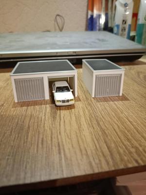 Verschiedene PKW-Garagen in H0 / 1:87