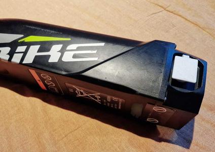 PASB2 / B94-20 Battery Yamaha - power Plug Cover