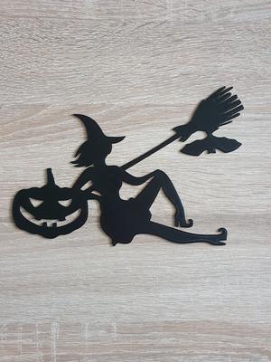 Pretty Witch