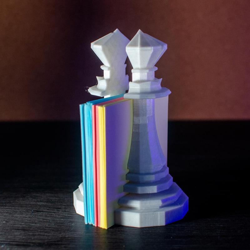 SUJETA COSAS CON FORMA DE PIEZA DE AJEDREZ