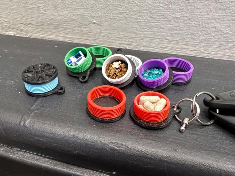 Retro Filament Keychain Stash Box