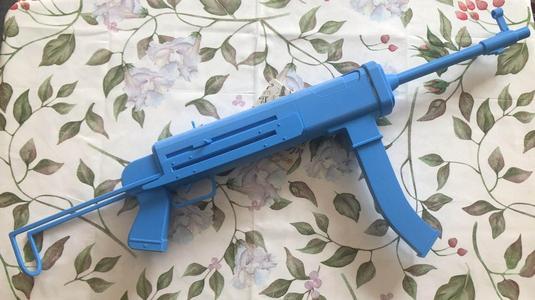 Foxhole Fiddler SMG NON-firing for cosplay