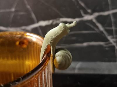 Tea bag snail holder