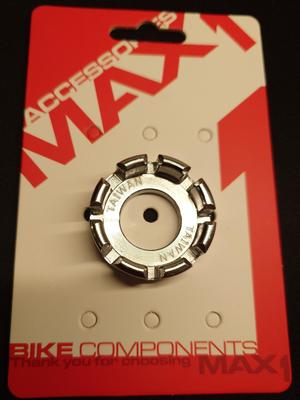 Universal Spoke Wrench Ring