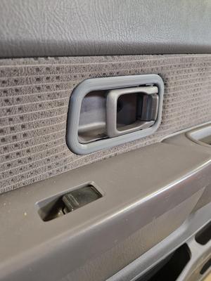 Nissan Navara door ring