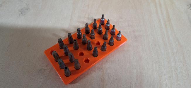 Simple Bit Holder (110 x 8 x 59 mm) 4 x 7