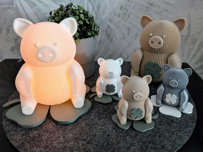 Ribbed pig with shamrock (tealight compatible)