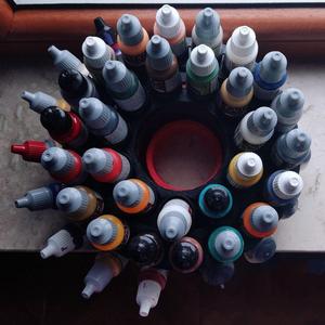 paint swivel stand from recycled filament spool