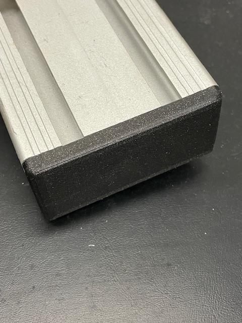 Krytka Al. profilu Maytec 80x40 / cover profile Maytec 80x40