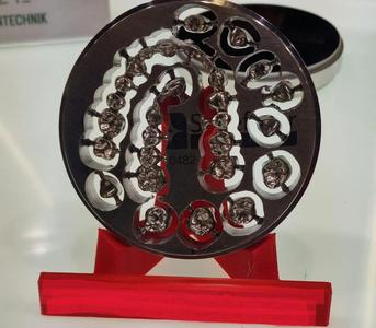 Round Holder
