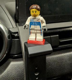 Lego pedestal with a camera mount thread (1/4 inch)