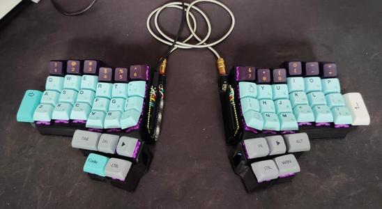 Mechanical Keyboard Ortholinear Split Design (Pico Controller) 