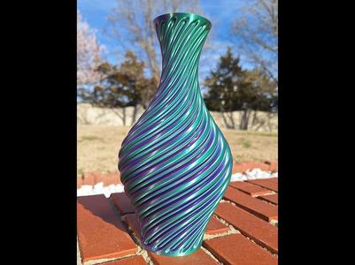 Elegant Spiral Vase