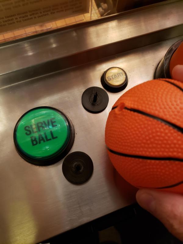 Mini-Basketball Stand